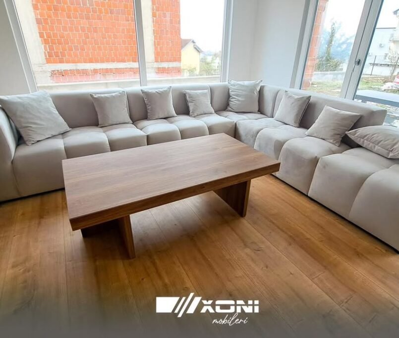 Kënd i rehatshëm me divan ngjyrë gri në Mobileria XONI Ferizaj